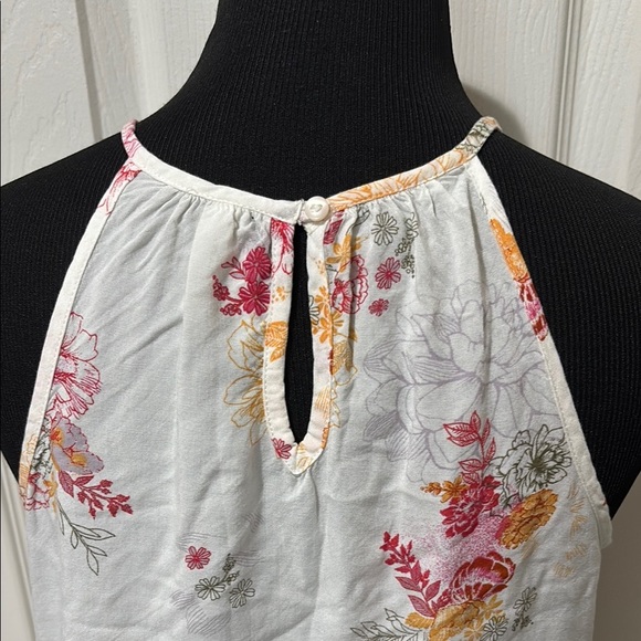 Floral Halter Neck Top - White and Pink - Picture 4 of 6